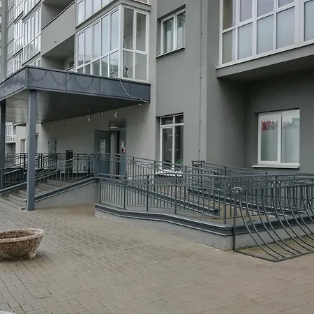 Roomer 31/2 *